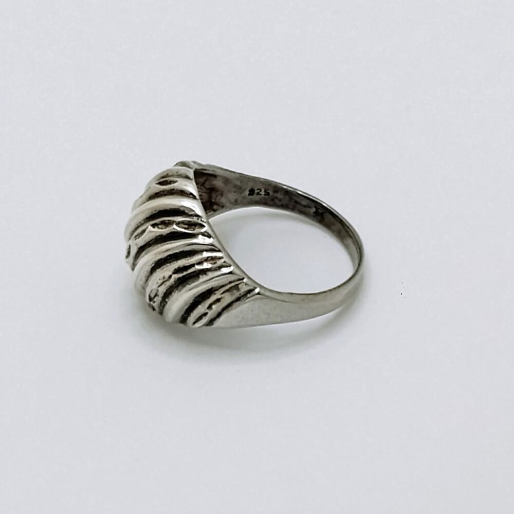 Vintage Sterling Silver Dome Diamond Cut Ring Sz 7.5